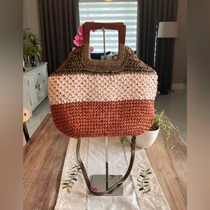 Brand New Sasha Sofi Straw Crossbody Handbag Medium Size Wood Handles